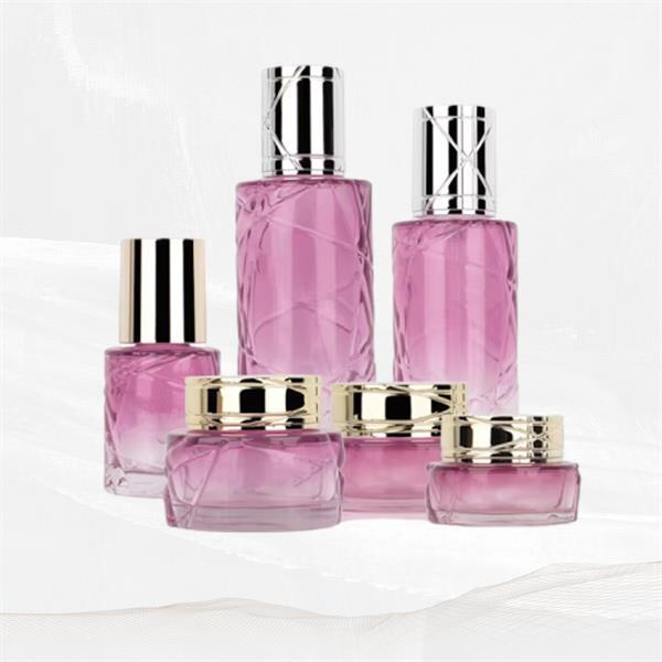 Glass makeup bottles for eco-conscious shoppers