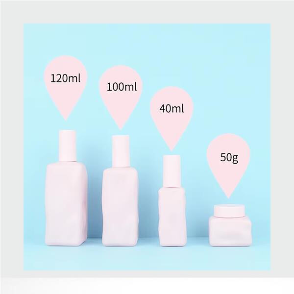 Plastic containers as a budget-friendly option for beauty brands