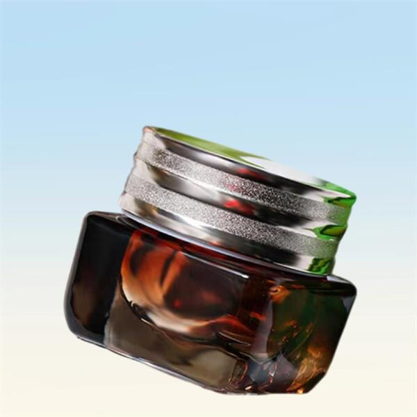 From perfumes to serums, 2 oz brown glass bottles are versatile for all your liquid storage needs.