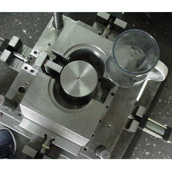 Custom Injection Mold 4 - Accurate and Durable Mold for Manufacturing Needs