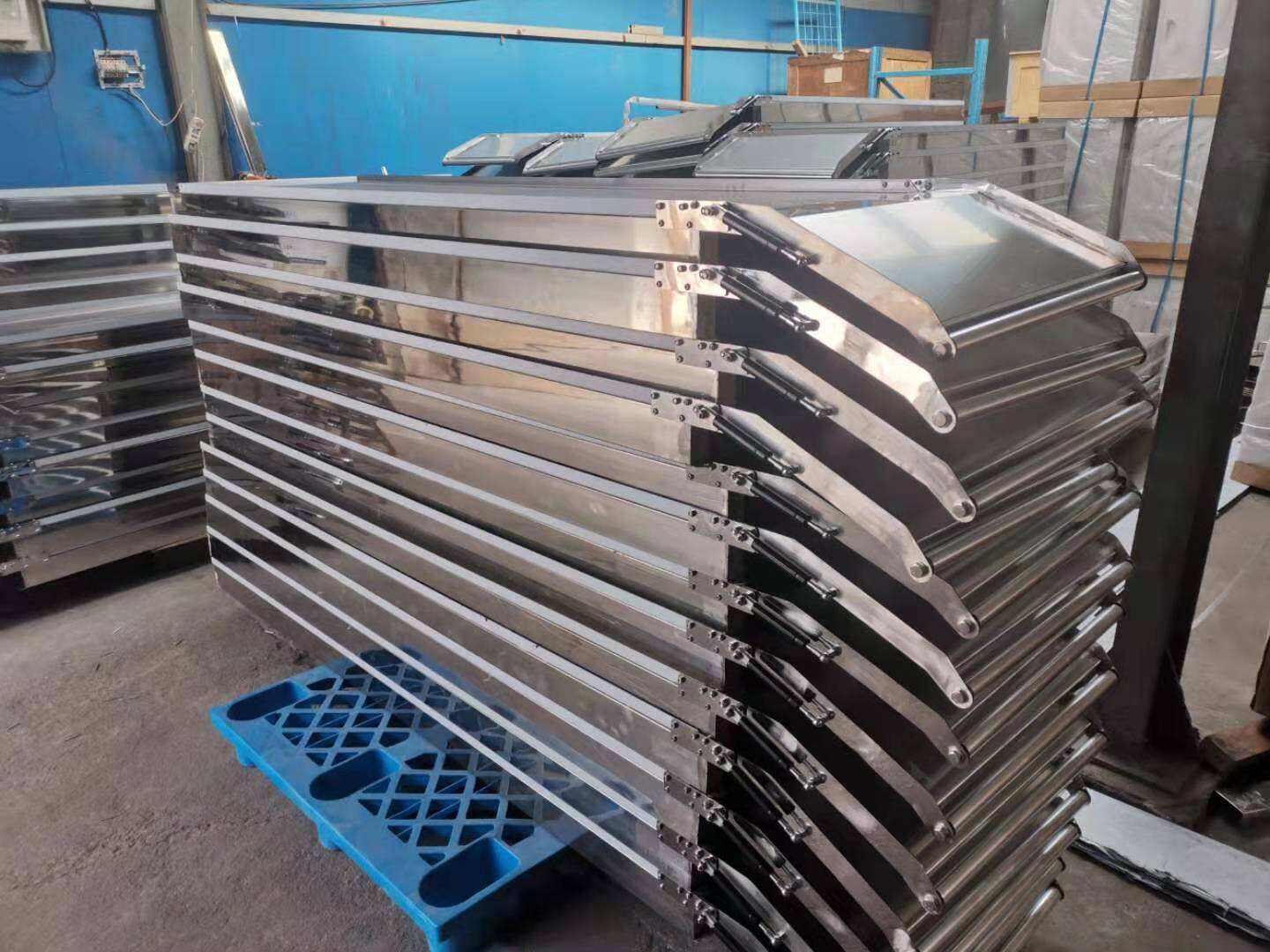 Wholesale Price Hospital Emergency Trolley Stainless Steel Ambulance Stretcher Base supplier