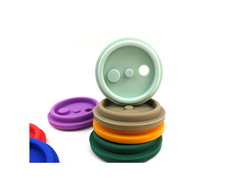 Silicone water cup sealing cover in red blue green and color