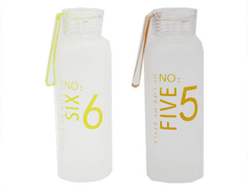 Simple frosted glass water bottle with customizable pattern handle and transparent cover