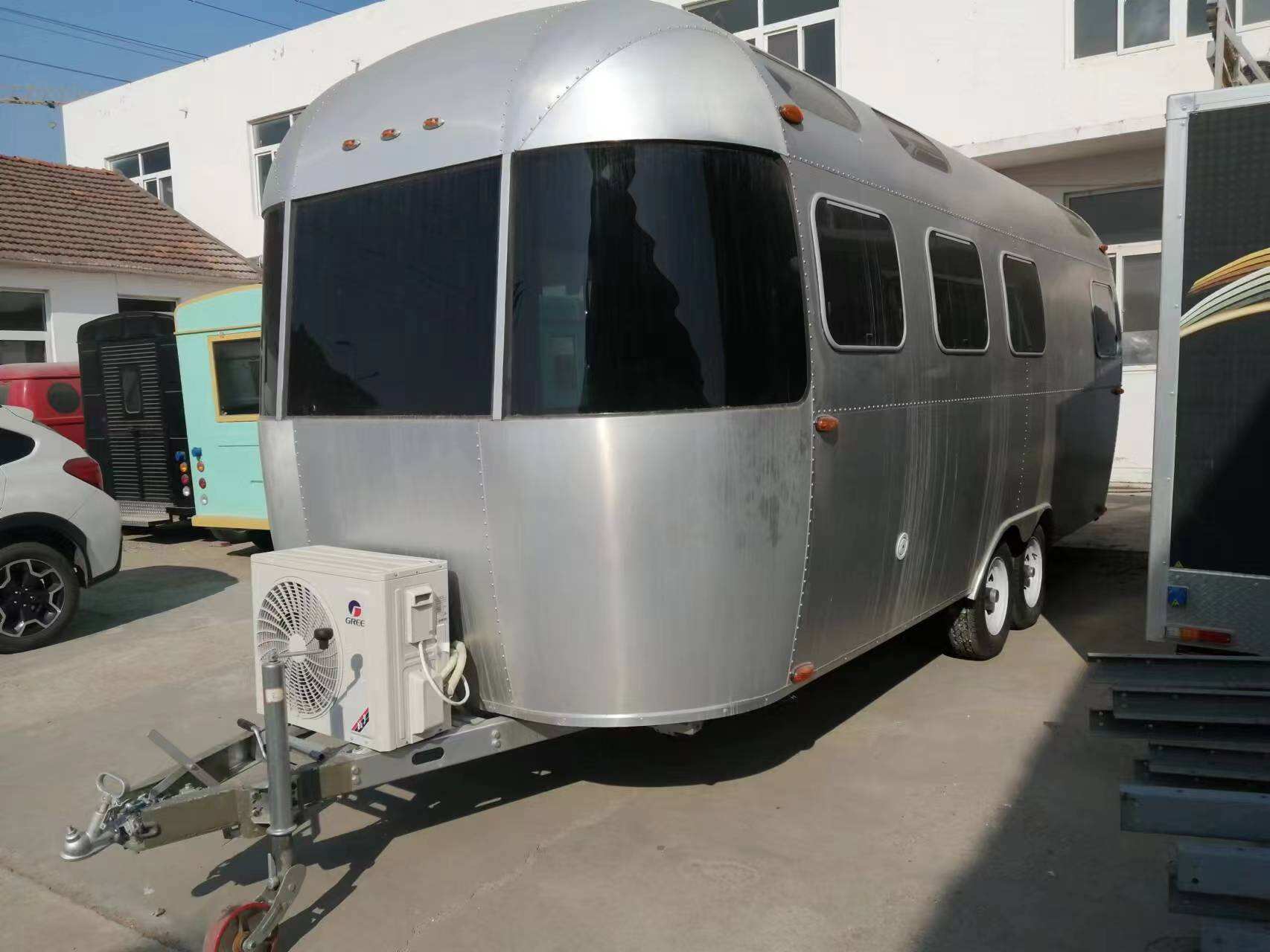 China Rv Caravan Camper Motor Home Trucks Motorhome Caravan Off Road Rv Travel Trailer For Sale manufacture