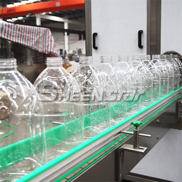 Increase productivity with a 5 litre liquid filling machine