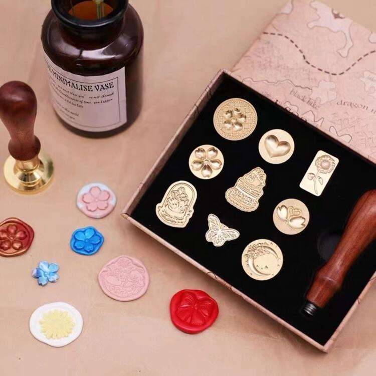 Deluxe Customizable Fire Wax Seal Kit Artisanal Stationery Set with Charming Gifts Adorable and Functional