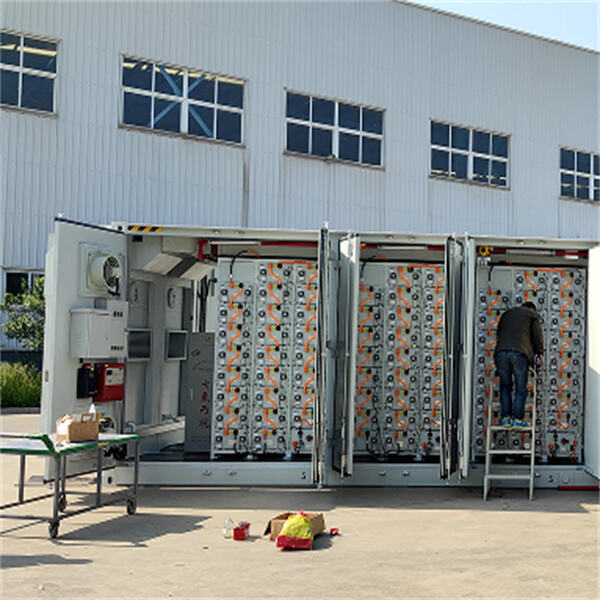 Harnessing the Benefits of Large Scale Battery Storage