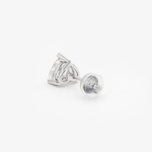 Lab Grown Diamond Stud Earrings That Shine From Within