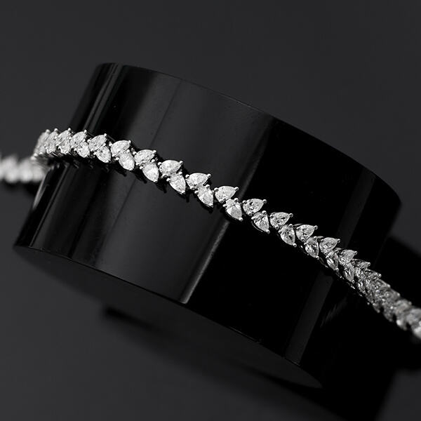 Skimra Mer med ett Fantastiskt Laboratoriefödd Diamantarmband