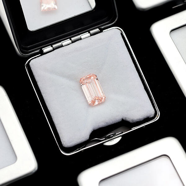 Lab Grown Emerald Cut Diamonds