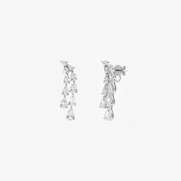 Unmatched Quality in Lab Diamond Drop Earrings