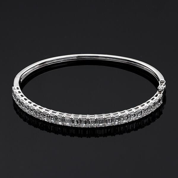 Innovative designs meet ethical diamonds in lab grown bangles