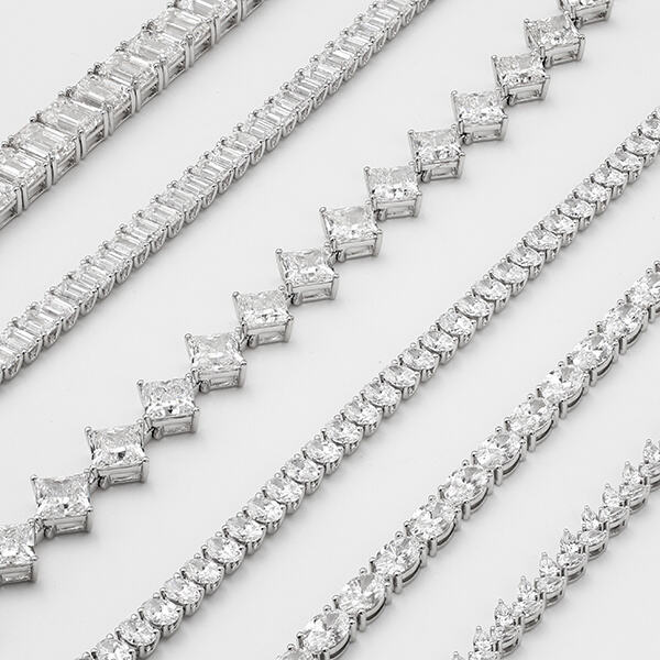 Lab Grown Diamond Bracelets at Your Fingertips
