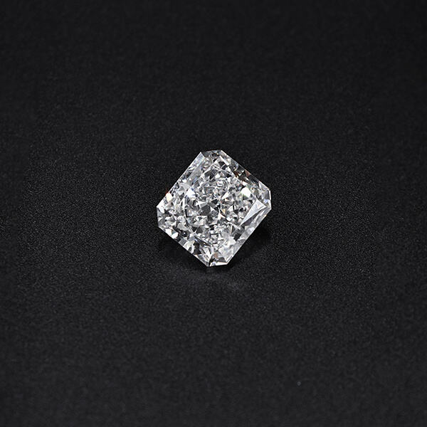 Un regard sur les caractéristiques uniques des diamants CVD