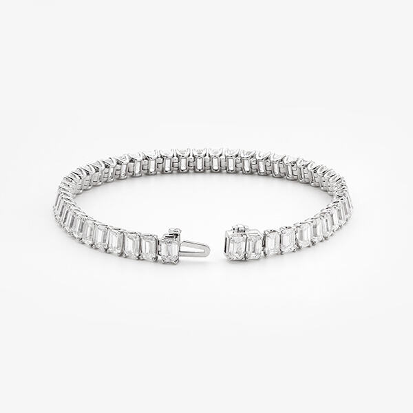 The Radiance of Lab Grown Diamonds Tennis Bracelet.