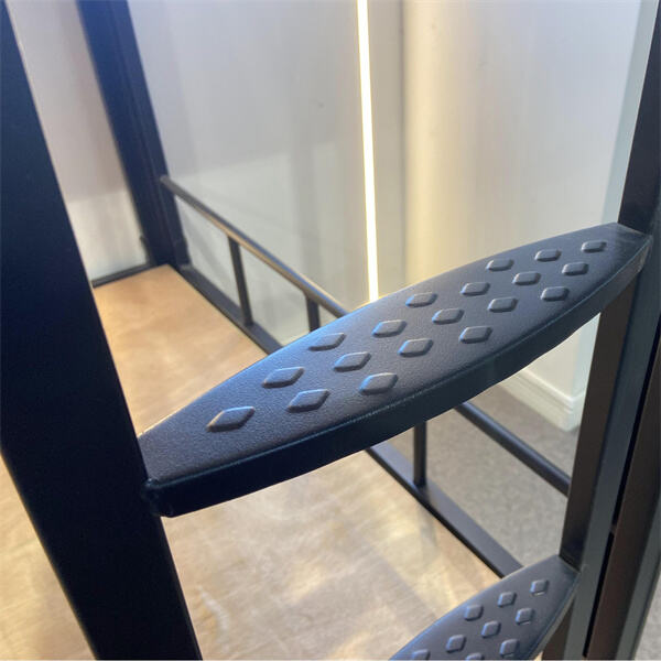 शैली और कार्यक्षमता को आसानी से मिलाएं, जिसमें एक मेटल बेड़ होता है जिसमें इंटीग्रेटेड स्टोरेज सॉल्यूशन्स होते हैं