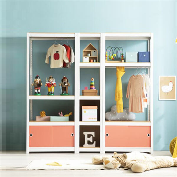 मेटल रैक क्लोसेट