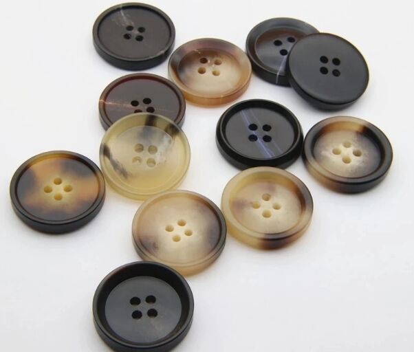 4 hole polyester resin button