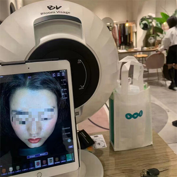 Unlock the secret to healthy skin with an instant face skin scanner diagnosis