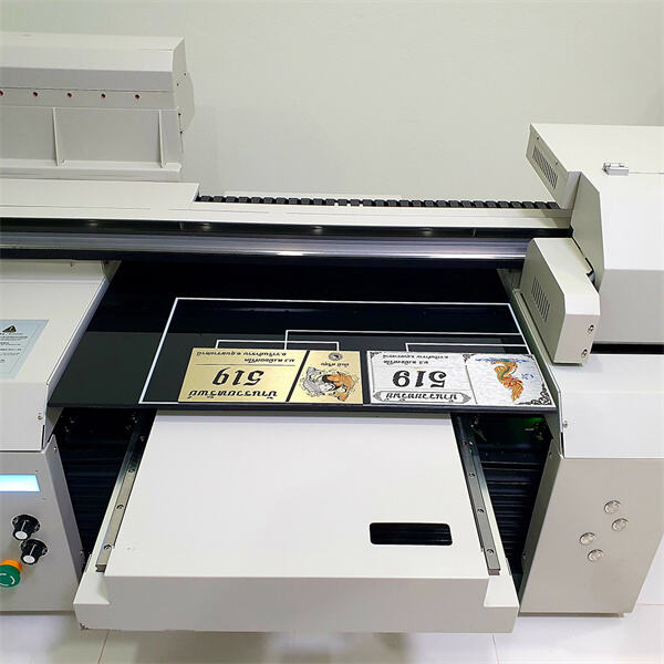 Safety and Use of Grand Format Flatbed Printers