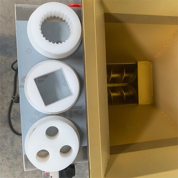 Підвищте свої навички приготування момо на новий рівень за допомогою ручної машини для момо.