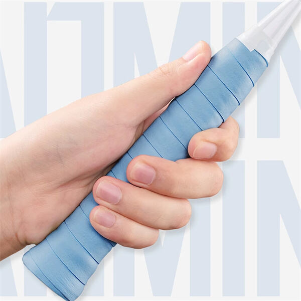 Sweaty Hands Got You Down? Try These Expert-Recommended Badminton Grip Options