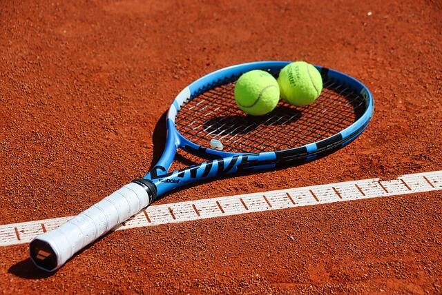 tenis aşırı tutuşu