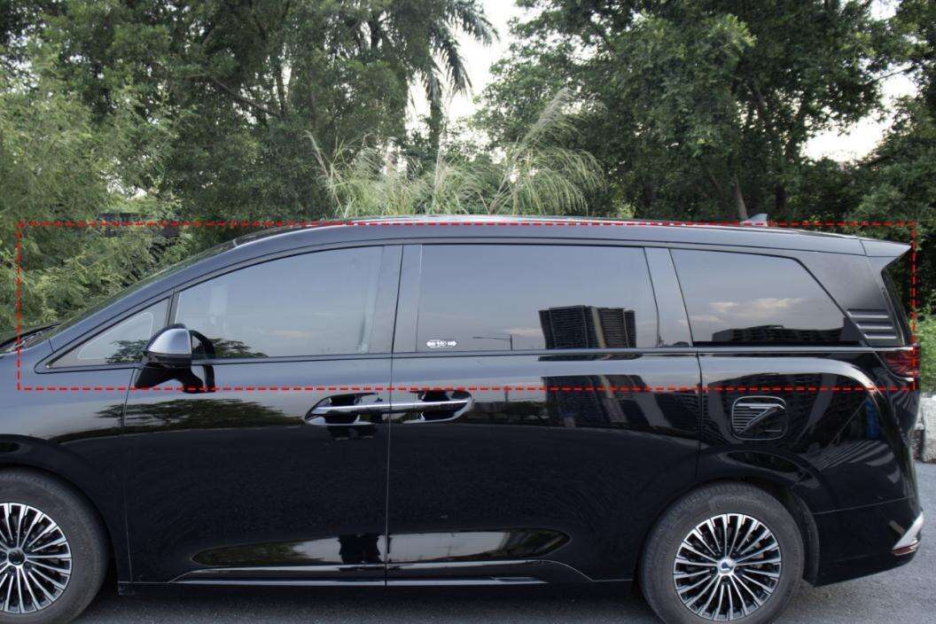 ابزغ بين الحشود مع طقم حواف النوافذ Denza D9