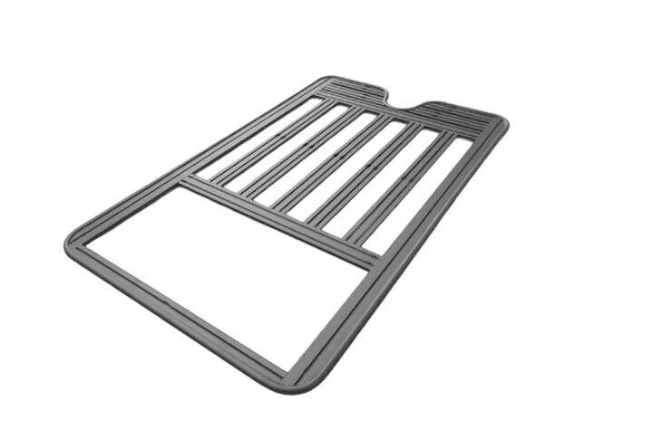 Stand out from the crowd with our sleek and versatile Leopard 8 Roof Racks.