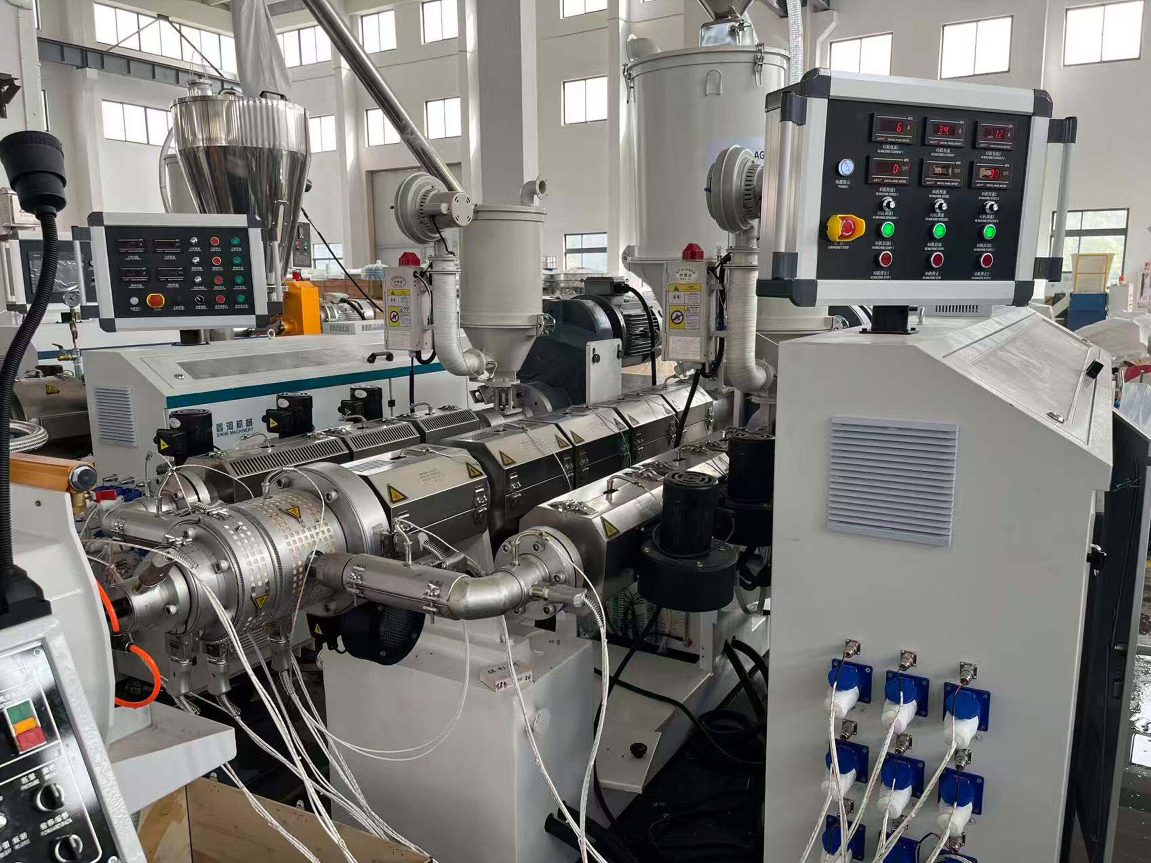 The Role of Meter Weight Controller in HDPE Pipe Production Line