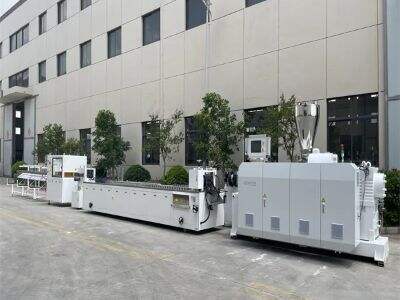 Why, when the raw material cost is higher, WPC micro-foam grating manufacturing machines will gradually replace PVC grating manufa