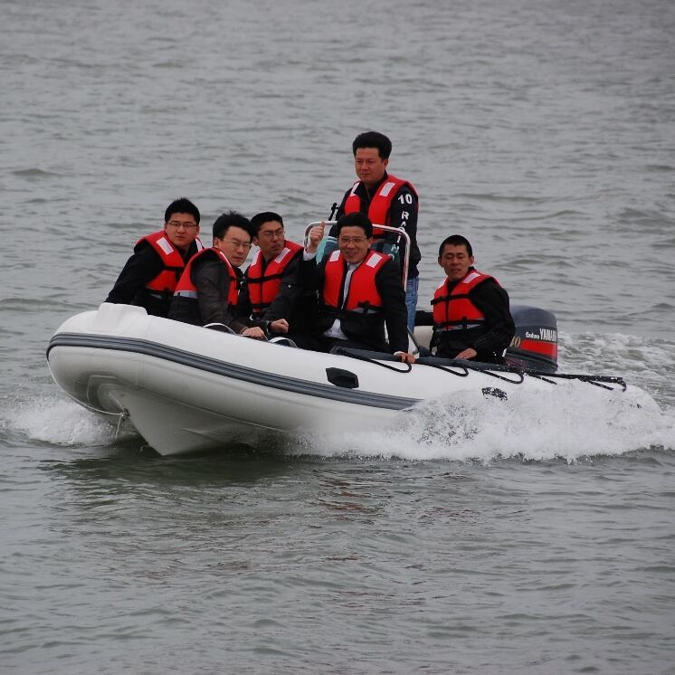 CE Certified 390cm luxury durable rib boat fiberglass bottom hypalon tube inflatable center console rib 390 boat supplier