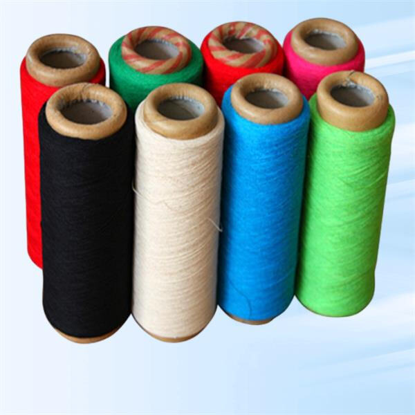 Laissez parler votre créativité et mélangez les couleurs avec notre sélection de cônes de fil à chaussettes.