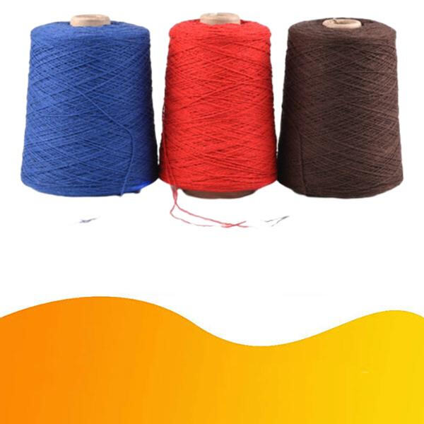 Laissez parler votre créativité avec des couleurs vibrantes et des laines dégradées pour des chaussettes uniques