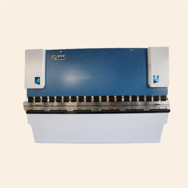ثورة في عملية تصنيع المعادن مع ماكينات ثني CNC