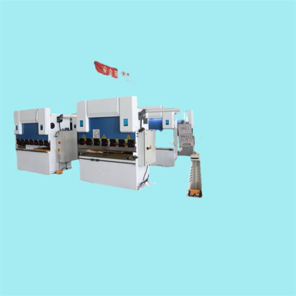 الآلات الأوتوماتيكية ودقة CNC لثني المعدن