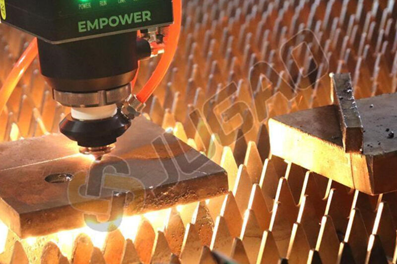 Precautions for laser cutting machine layout