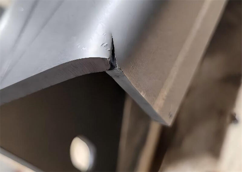 Why Does Press Brake Bending Cracking Occur?