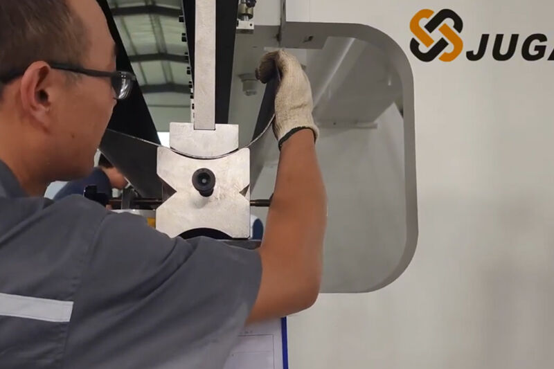 Sådan identificeres deformation af JUGAO-pressemaskinens ramme