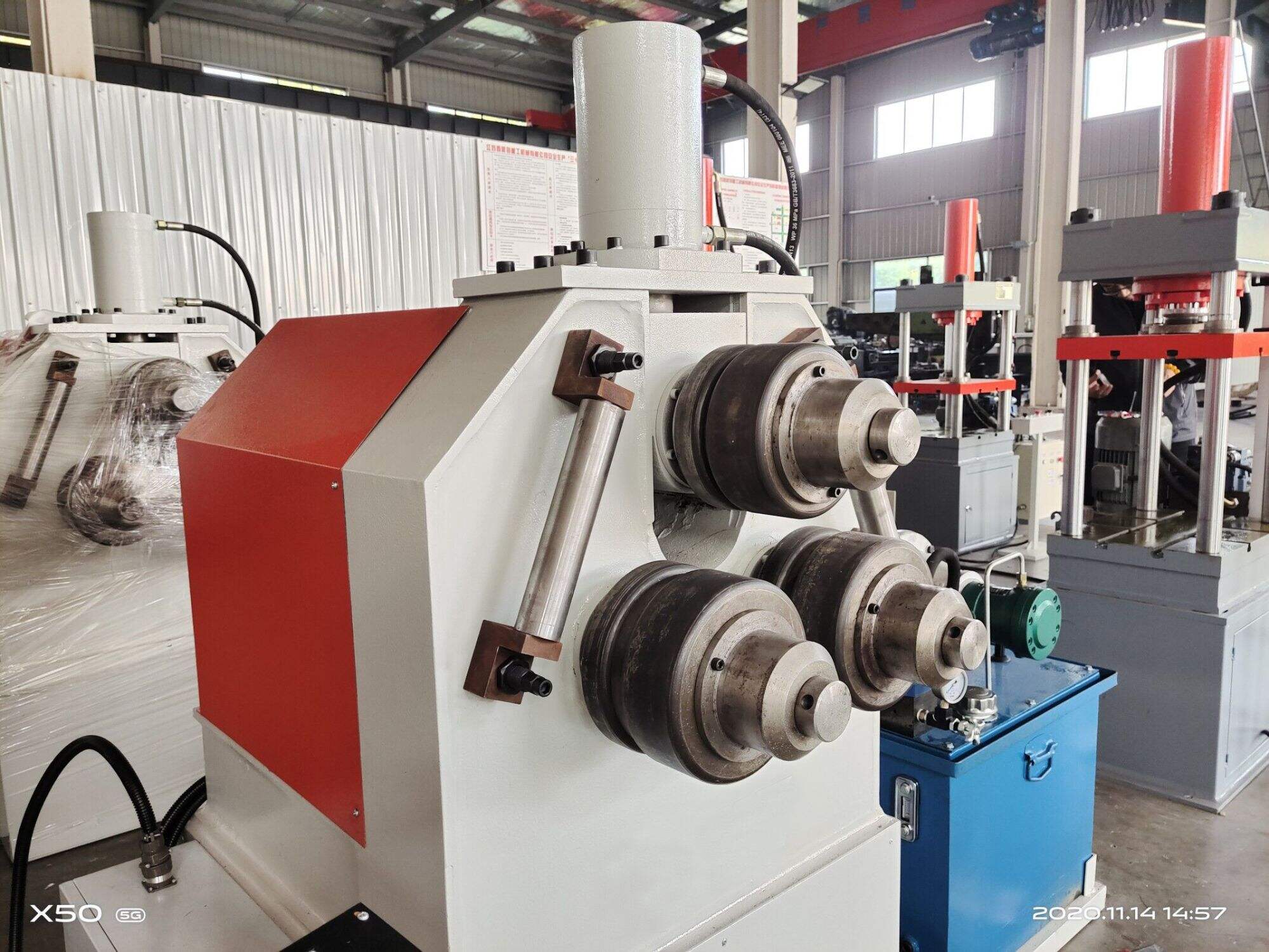 Baileigh BB-12010H-NC Hydraulischer Pressbremsen: Schnelles und Genauiges Biegen