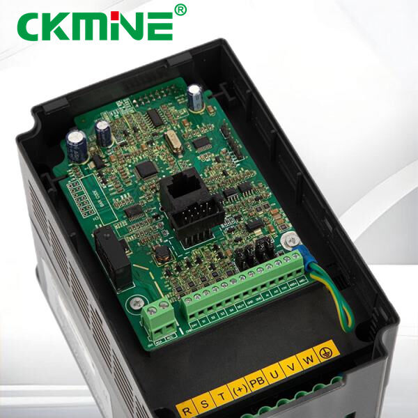 مزايا استخدام المحولات الترددية في التطبيقات الصناعية