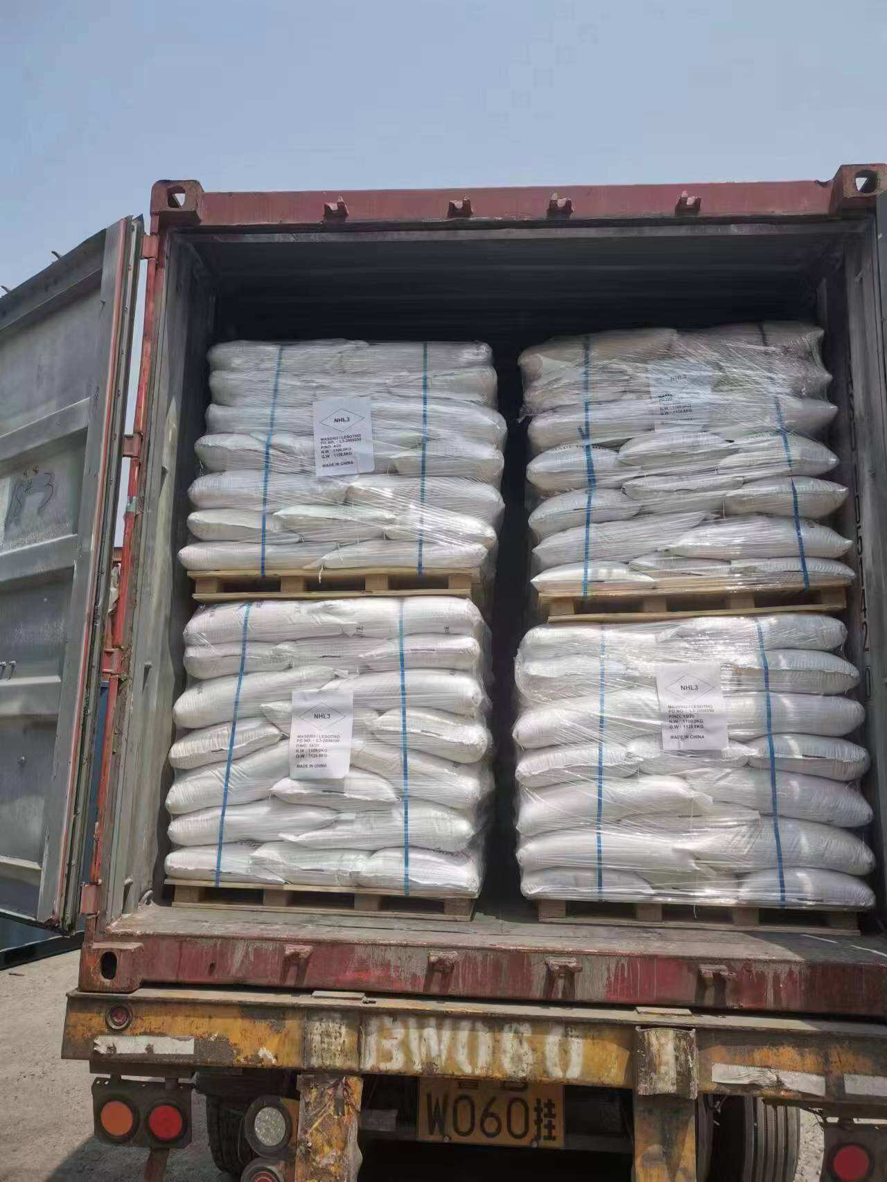 BANGZE Nitrogen Fertilizer Supplier 50KG Bags Urea 46% Nitrogen Urea Granular Nitrogen Fertilizer supplier