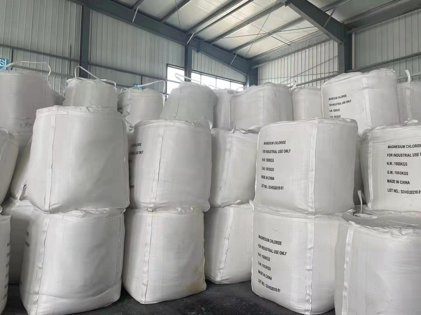 Industrial Food Grade Magnesium Chloride Hexahydrate Ice Melt Salt Mgcl2 6H2O Magnesium Chloride supplier