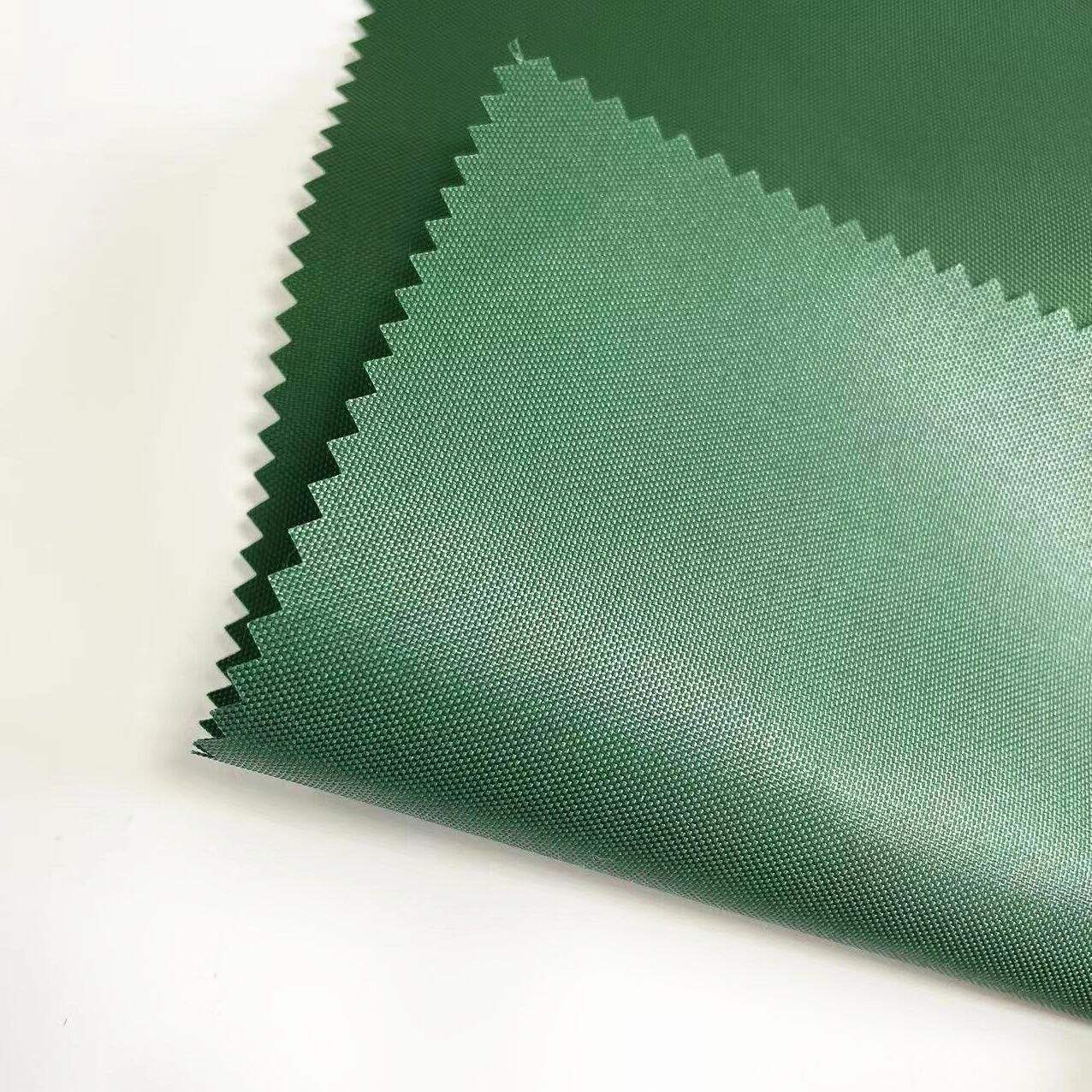 What Are the Best Fabrics for Durable Laundry Bags?