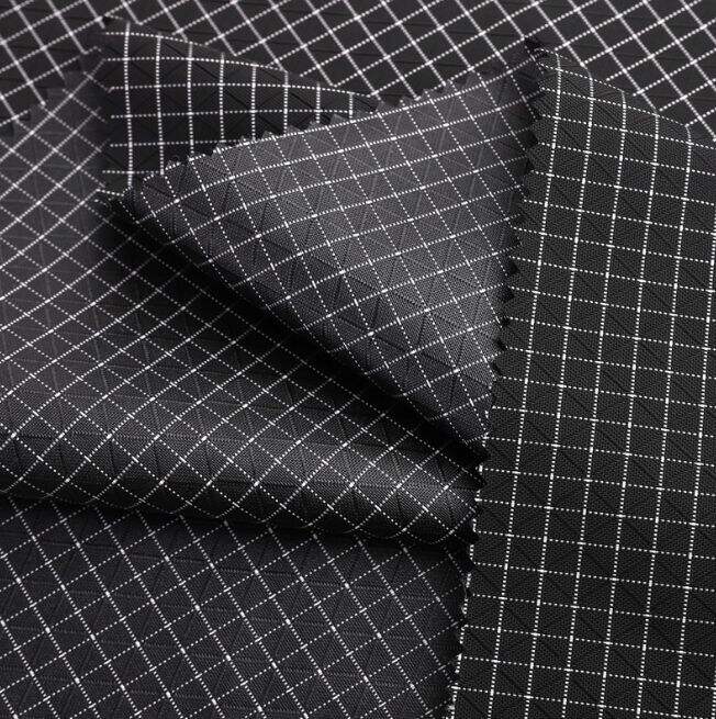 Quali problemi comuni evitare quando si acquista all'ingrosso il tessuto in nylon rip-stop?