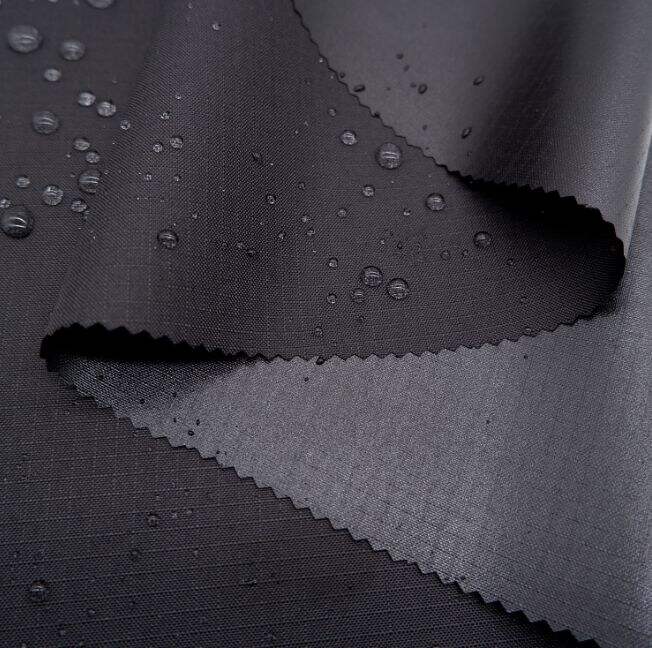 كيف يمكن للأقمشة غير القابلة للاشتعال تحسين الامتثال للوائح السلامة