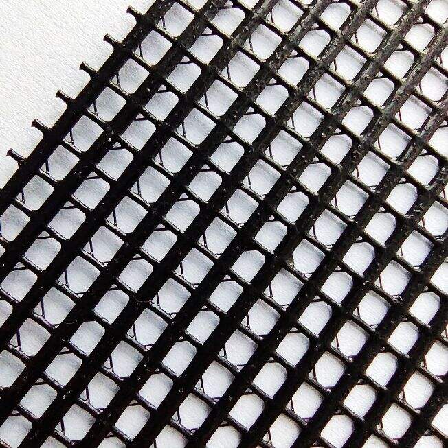 Cum să îngrijiți și să mențineți materialul exterior din plasă de vinil pentru o durată lungă de viață