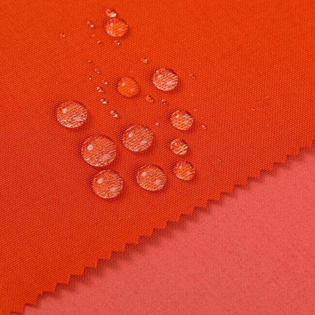 ما هي فوائد استخدام الأقمشة المقاومة للحريق في التطبيقات التجارية؟