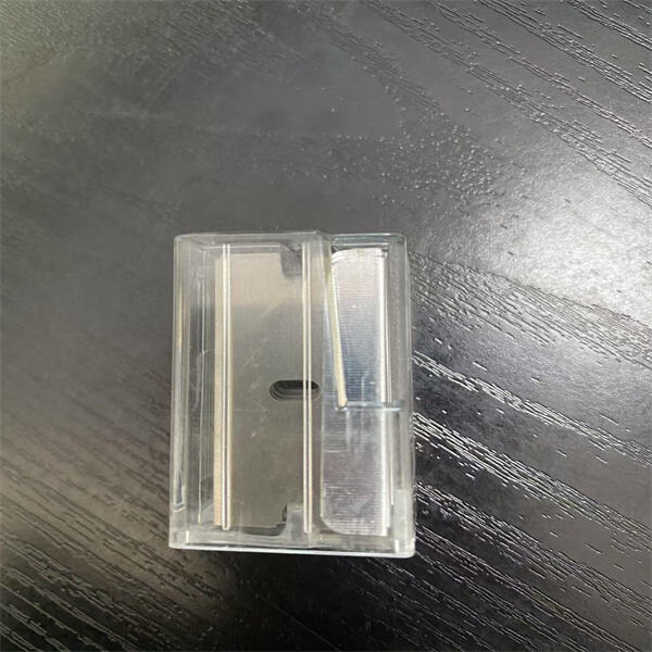 Experience a smooth and comfortable shave with the unmatched sharpness of these razor blades.