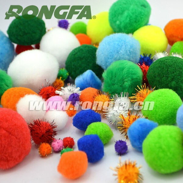 How to Use Large Pom Poms?